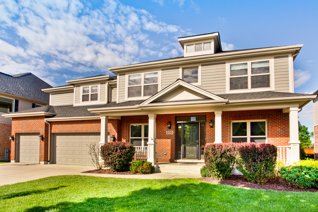 For Sale: 2120 Beaver Creek Dr Vernon Hills, IL 60061