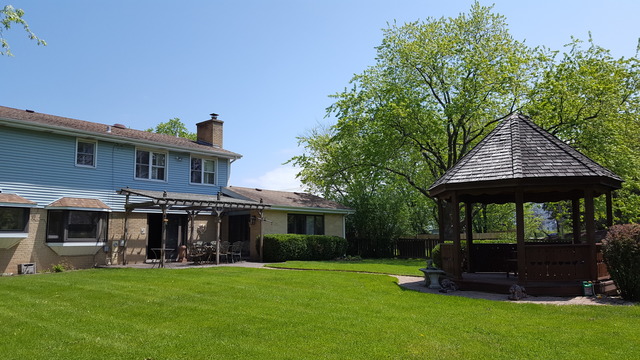 For Sale: 4035 Evergreen Ln Northbrook, IL 60062