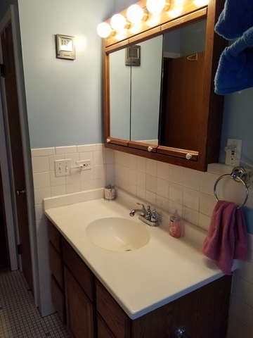 235 W Johnson St #1B