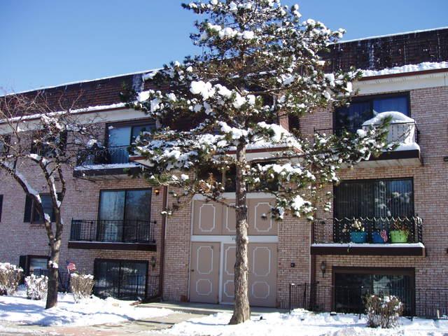 235 W Johnson St #1B