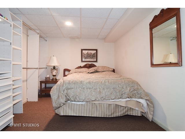 1130 S Parkside Dr