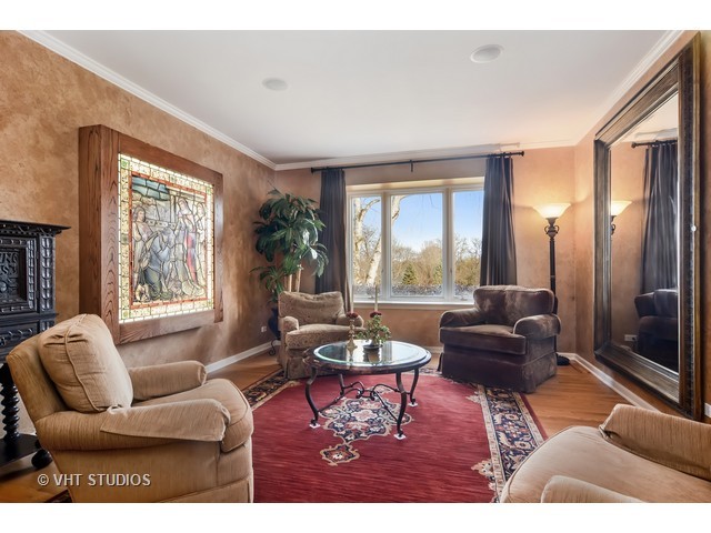885 W Kelly Ann Dr