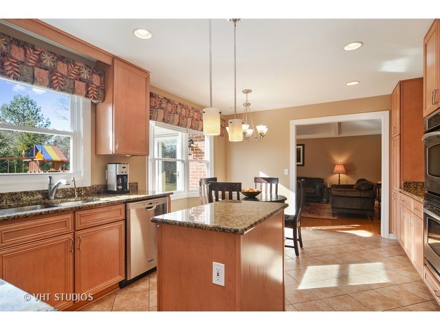 885 W Kelly Ann Dr