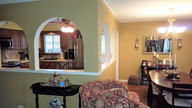 222 N Chester Ave