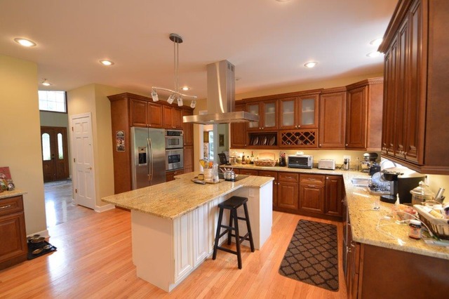 For Sale: 200 Northampton Ln Lincolnshire, IL 60069