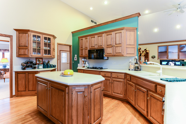 407 Meadow Ridge Ln