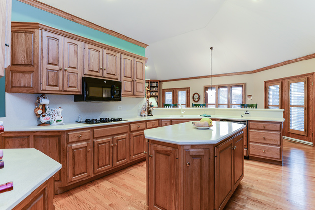 407 Meadow Ridge Ln