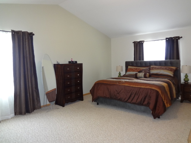 1034 S Arlington Ct