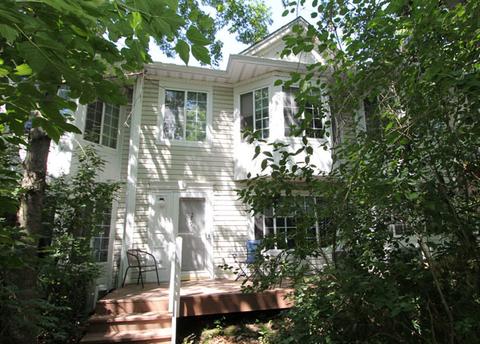 360 S Arrowhead Ct