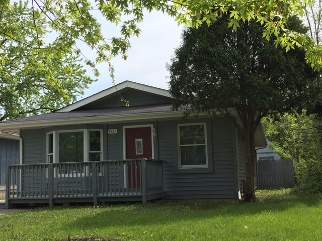 For Sale: 1527 Grove Dr Round Lake, IL 60073