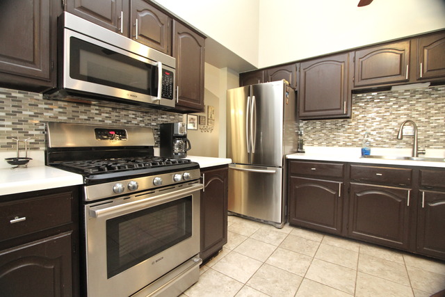 For Sale: 534 E Willow Ct Palatine, IL 60074