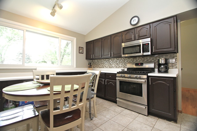 For Sale: 534 E Willow Ct Palatine, IL 60074