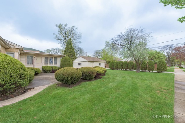 8456 E Prairie Rd
