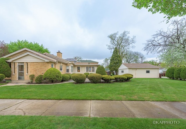 8456 E Prairie Rd