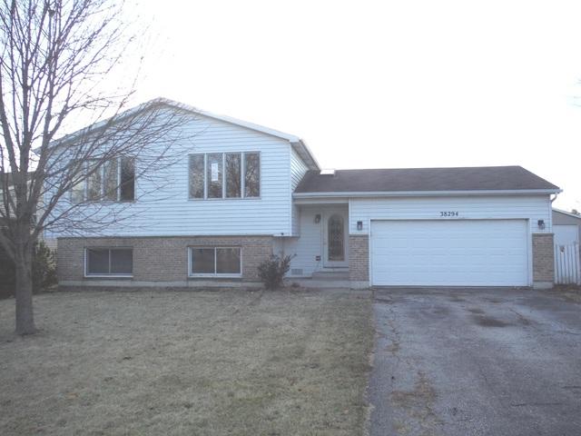 39251 Castleford Ln