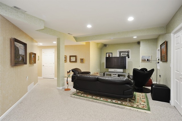 For Sale: 2240 Apple Hill Ct Buffalo Grove, IL 60089