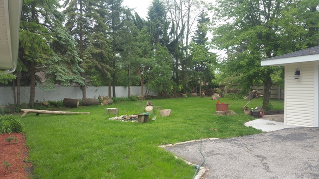 729 Lakeside Circle Dr