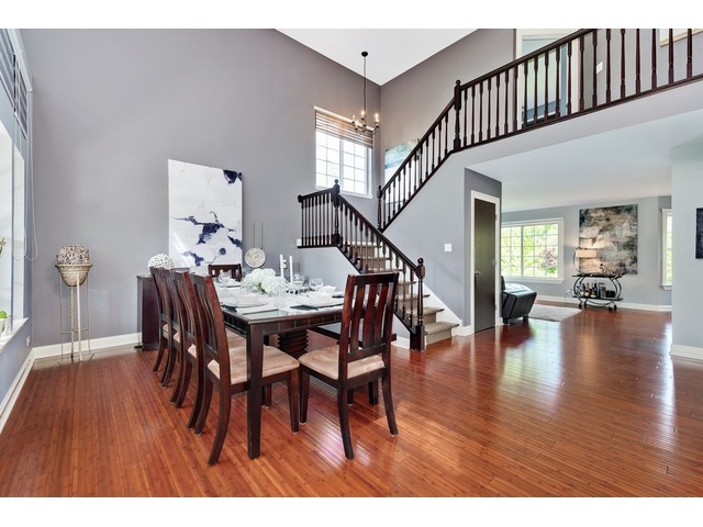 1925 Rochelle Ct
