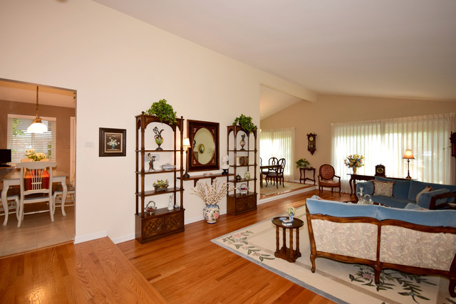For Sale: 608 Lavergne Ave Wilmette, IL 60091