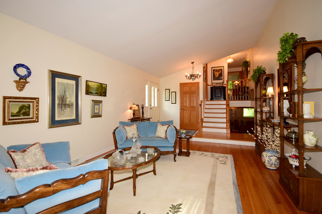 For Sale: 608 Lavergne Ave Wilmette, IL 60091