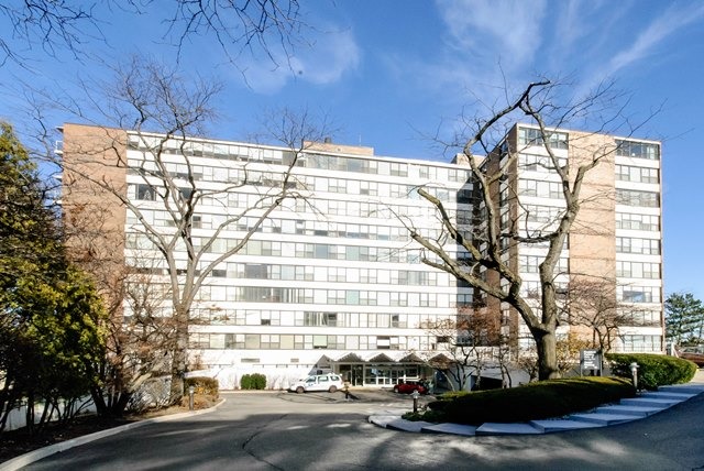 For Sale: 1616 Sheridan Rd #APT 6E Wilmette, IL 60091