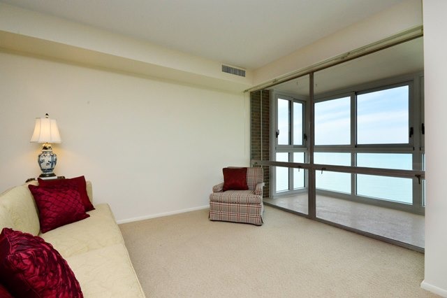 For Sale: 1616 Sheridan Rd #APT 6E Wilmette, IL 60091