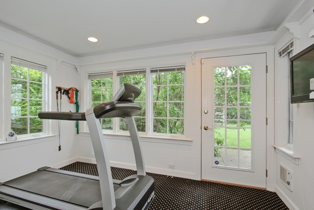 For Sale: 2338 Elmwood Ave Wilmette, IL 60091