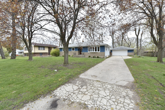742 Russell Ave