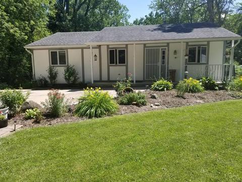 3807 E Lake Shore Dr