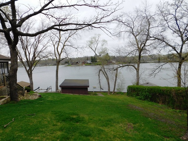 4712 E Lake Shore Dr