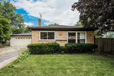 631 W St Johns Pl