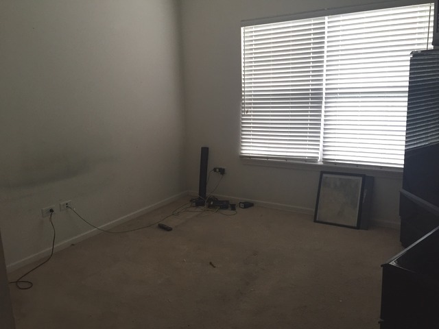 For Sale: 1283 W Lake St #206 Addison, IL 60101