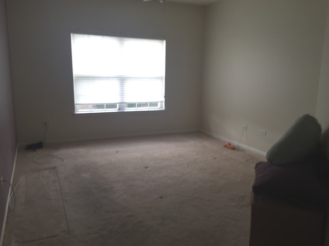 For Sale: 1283 W Lake St #206 Addison, IL 60101
