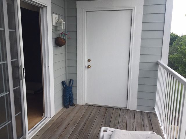 For Sale: 1283 W Lake St #206 Addison, IL 60101