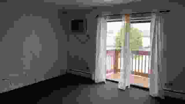 For Sale: 130 S La Londe Ave #3F Addison, IL 60101