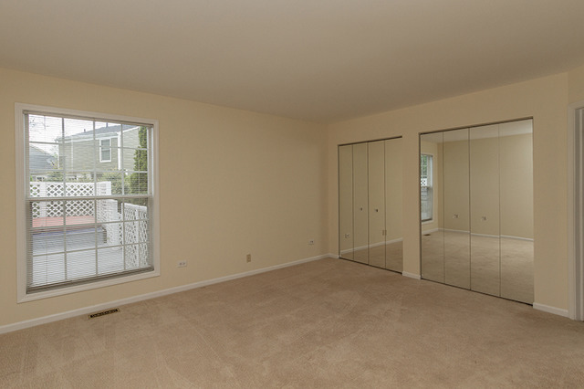 For Sale: 2220 Cumberland Pkwy Algonquin, IL 60102