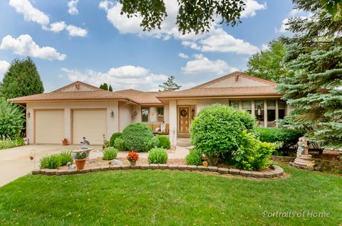 693 Braintree Ln