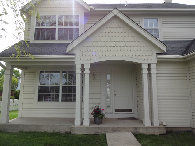 For Sale: 1439 Baron Ct Bartlett, IL 60103