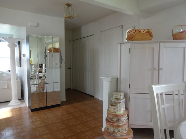 For Sale: 1439 Baron Ct Bartlett, IL 60103