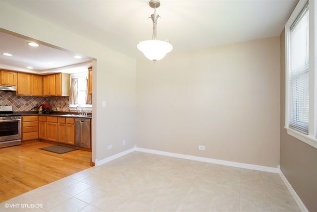 For Sale: 317 N Poplar Ave Bensenville, IL 60106
