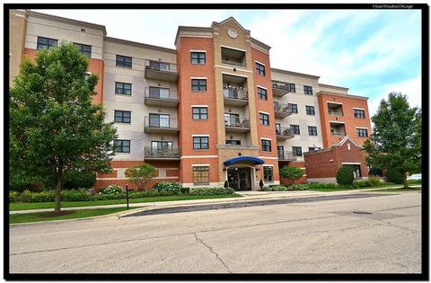 225 Main St #208