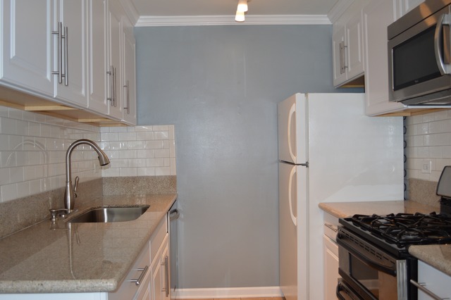 For Sale: 310 Milton Ct #APT A Bloomingdale, IL 60108