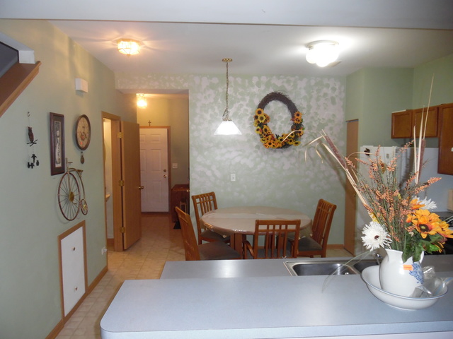 2215 Flagstone Ln