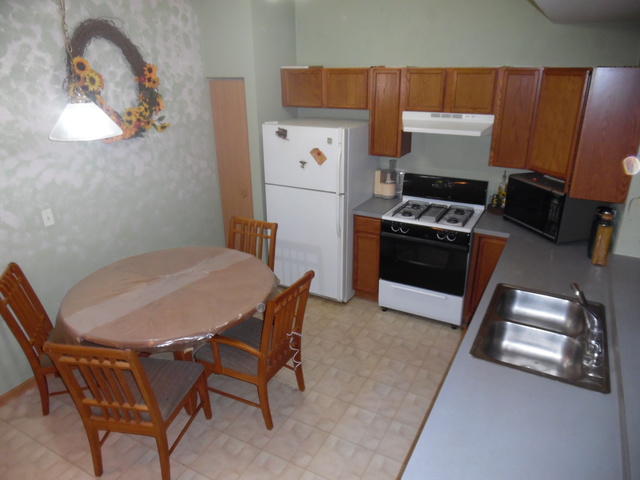 2215 Flagstone Ln