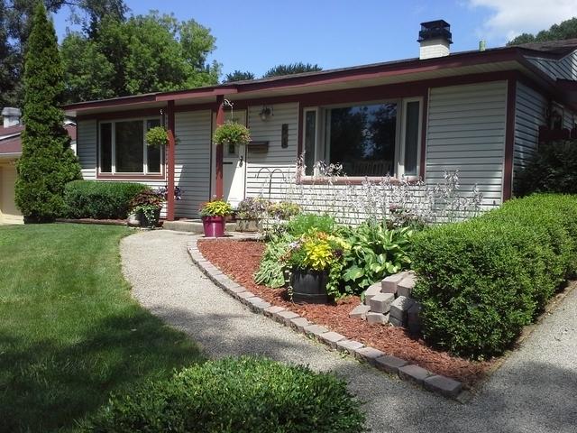 838 Salem Ln