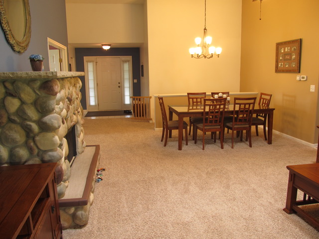 For Sale: 6217 Providence Dr Carpentersville, IL 60110