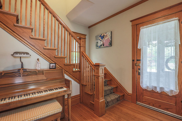 For Sale: 203 S 1st St Dundee, IL 60118