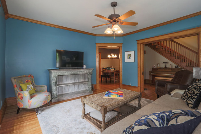 For Sale: 203 S 1st St Dundee, IL 60118