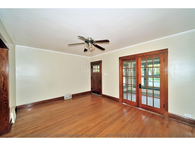 For Sale: 102 N Berteau Ave Elmhurst, IL 60126