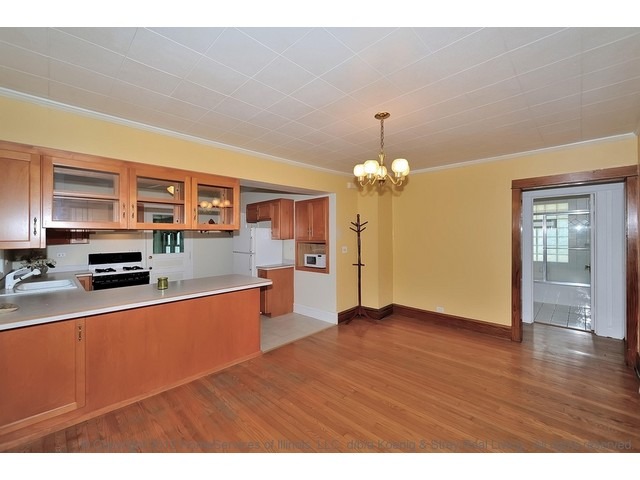 For Sale: 102 N Berteau Ave Elmhurst, IL 60126